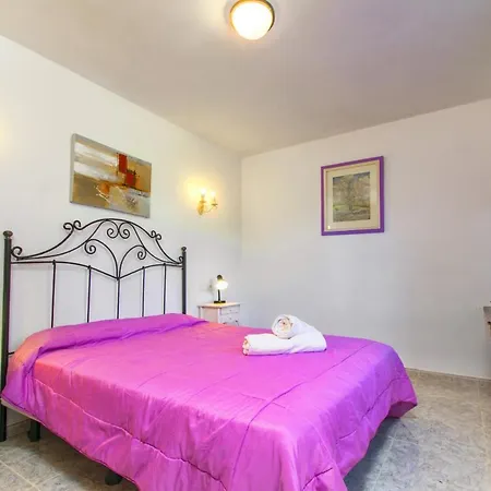 Villa Esteban *